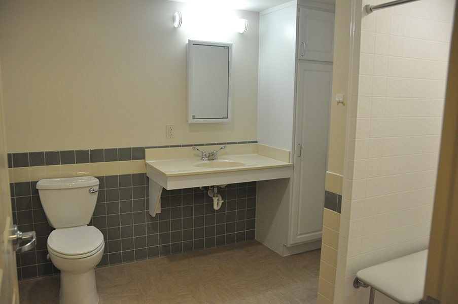 Margaret Wagner Apartments bathroom with toilet and sink